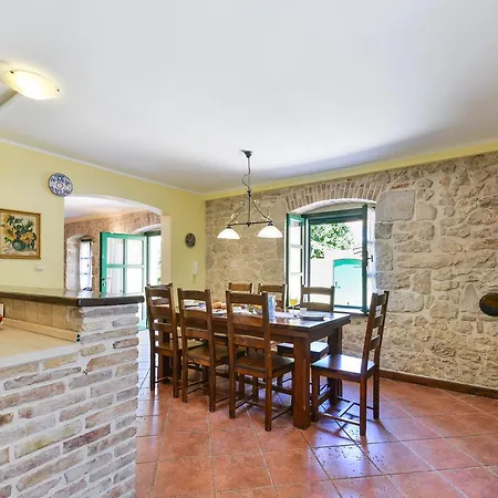 Borgo Erizzo Vikendica *